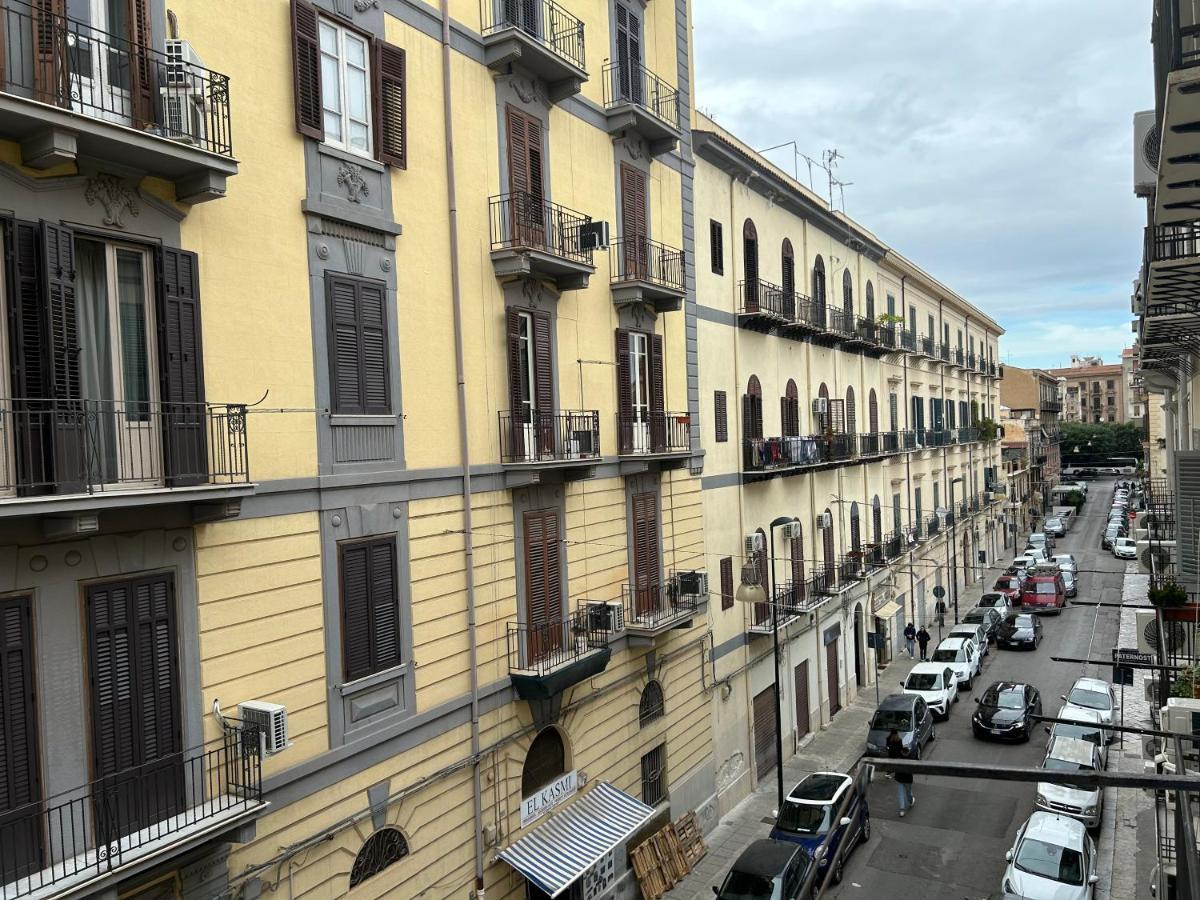 Soft House - Vacanze In Centro - Palermo Eksteriør bilde